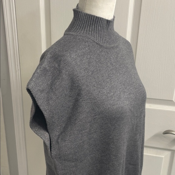 Max Studio Charcoal Grey Mockneck Sweater Vest Cap Sleeves OS Relaxed Fit Sz S - Picture 6 of 12